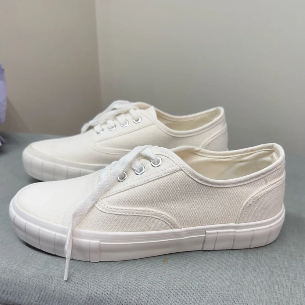 Madden Girl | White Canvas Sneakers
